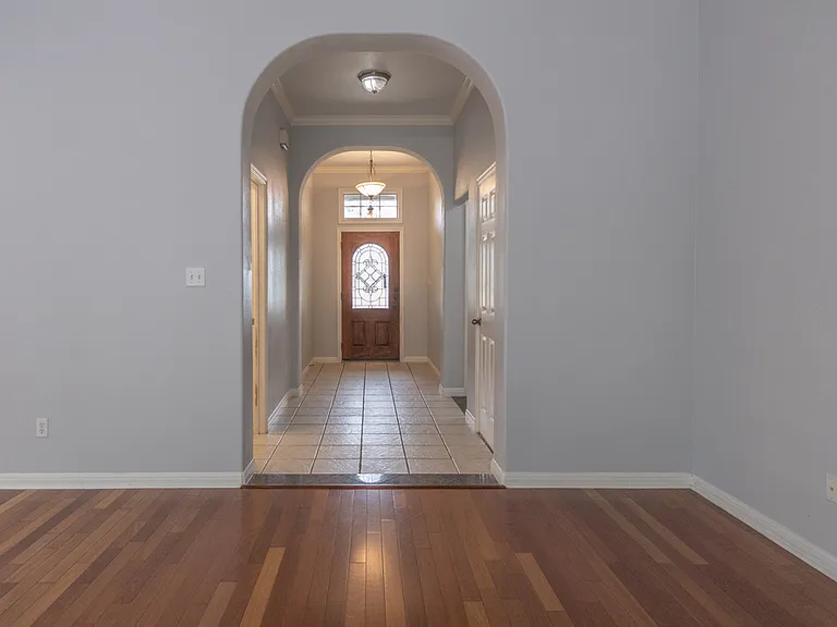 8214 Cornerwood Dr — Photo 13