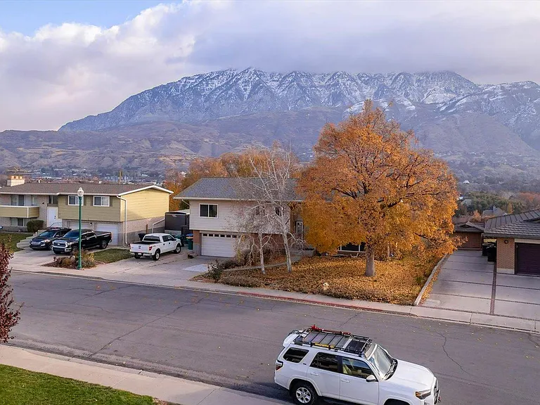 209 S 1100 E — Photo 38