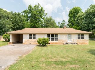 1909 McClain Dr, Knoxville, TN 37912