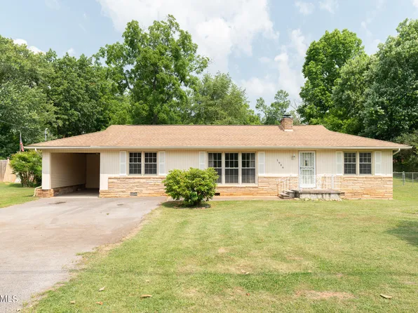 1909 McClain Dr, Knoxville, TN 37912