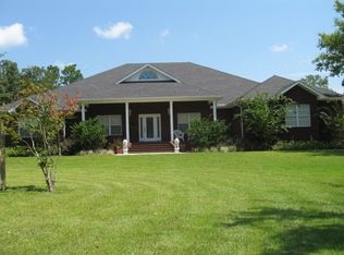 5925 Pine Forest Dr, Crestview, FL 32539