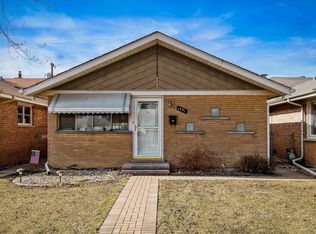 7932 Rutherford Ave, Burbank, IL 60459