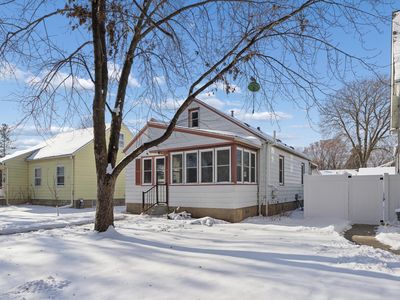 3925 Perry Ave N, Robbinsdale, MN, 55422