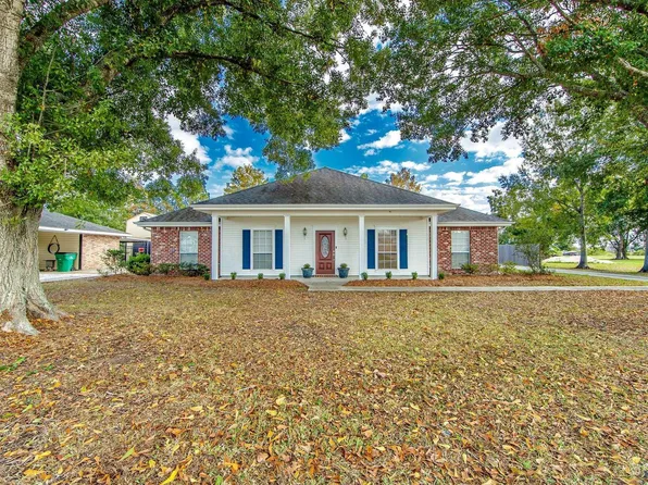 515 Parkside Dr, Thibodaux, LA 70301