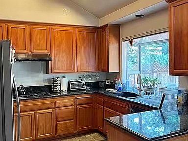 spacious and clean kitchen