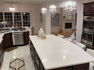 760 New Jersey Ave, Lyndhurst, NJ 07071