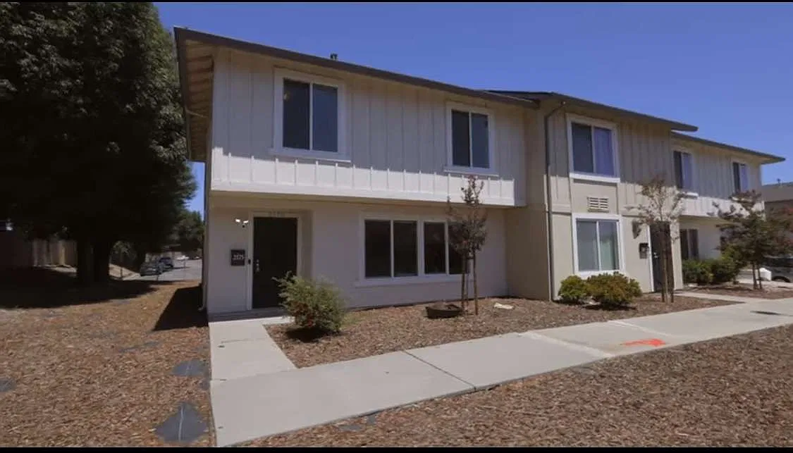 4 bed, 1317 sqft, $2,740 — Photo 1
