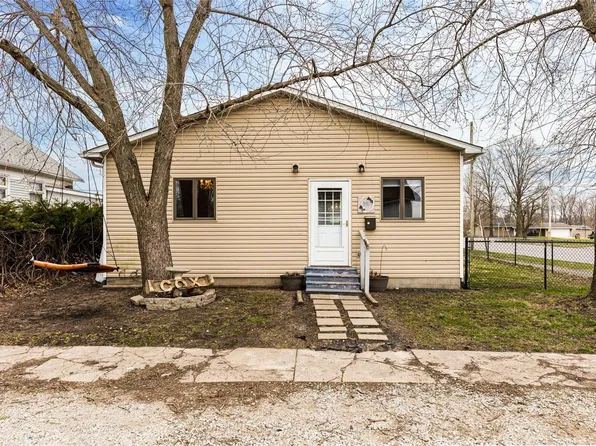 100 N 7th St, Benld, IL 62009