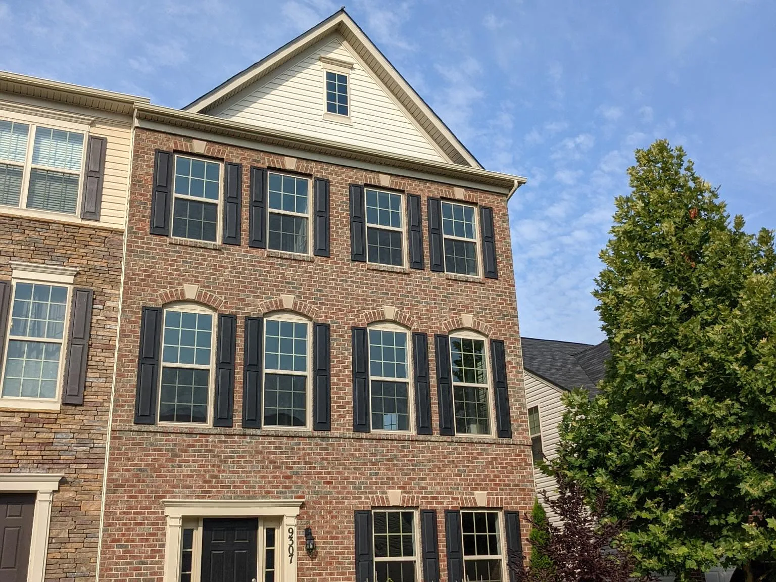 9307 Geaton Park Pl — Photo 3