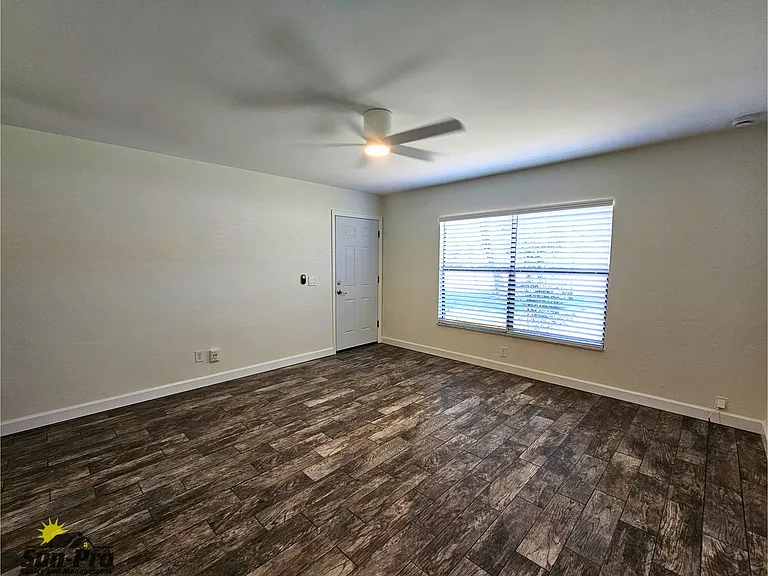 556 Taylor Rd — Photo 13