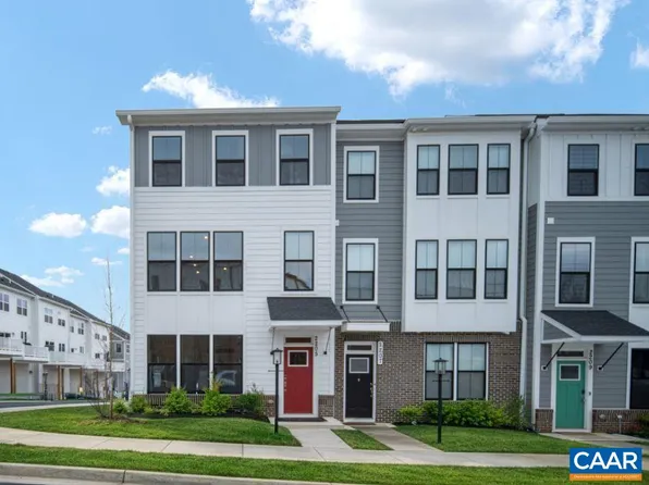 2205 Swallowtail Ln, Charlottesville, VA 22902