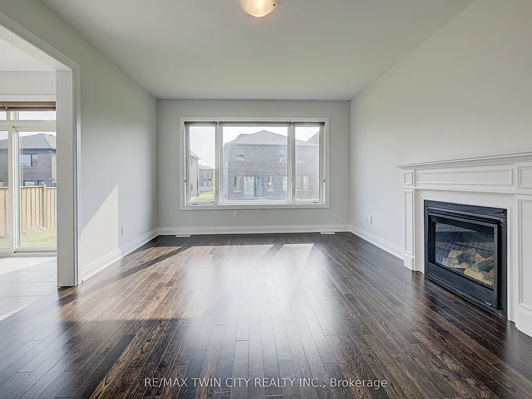 767 Queenston Blvd — Photo 9