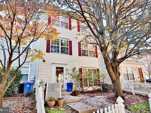 13712 Lark Song Dr, Germantown, MD 20874