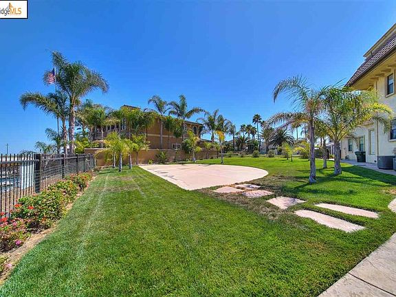 2nd image of 100 Discovery Bay Blvd