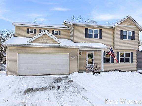 3rd image of 4025 Timberland Dr SE
