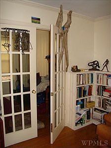2nd image of 1 Hawley Ter APT 2D