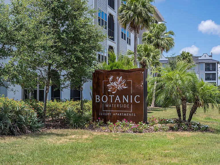 Botanic Waterside Apartments at Lakewood Ranch — Photo 42