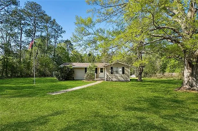 11061 E Nickens Rd — Photo 1