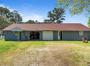 313 Suburban Dr, Suffolk, VA 23434