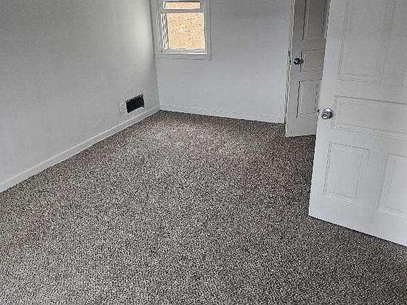 4th image of 2263-2265 Pleasant Ave