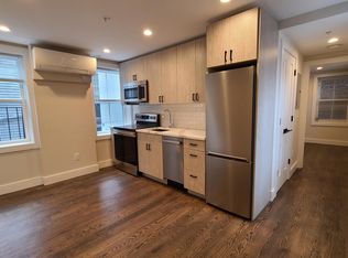 364 Hanover St #5, Boston, MA 02113