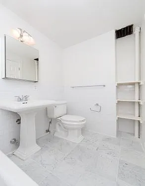 535 Hudson St #3E — Photo 13