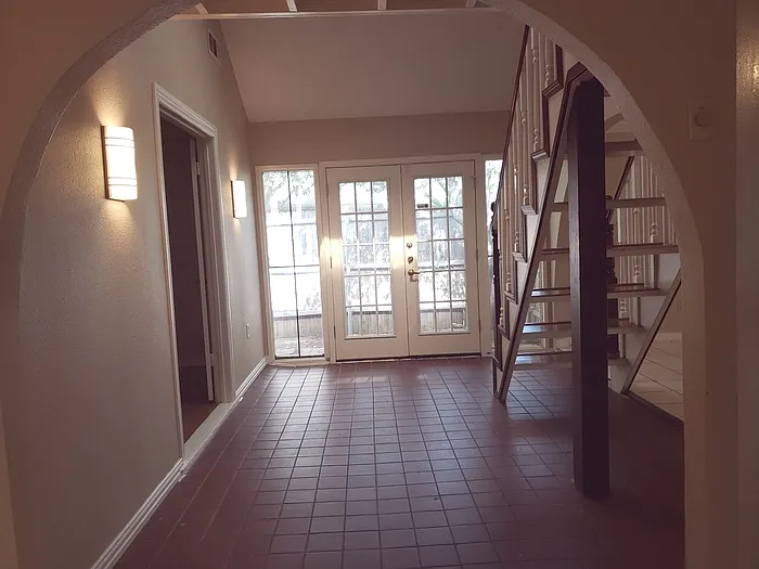 2217 Rockwood Dr — Photo 16