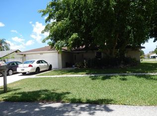 5000 Woodstone Cir N, Lake Worth, FL 33463
