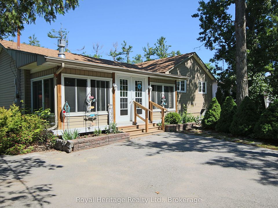 1st image of 15 Oakwood Dr