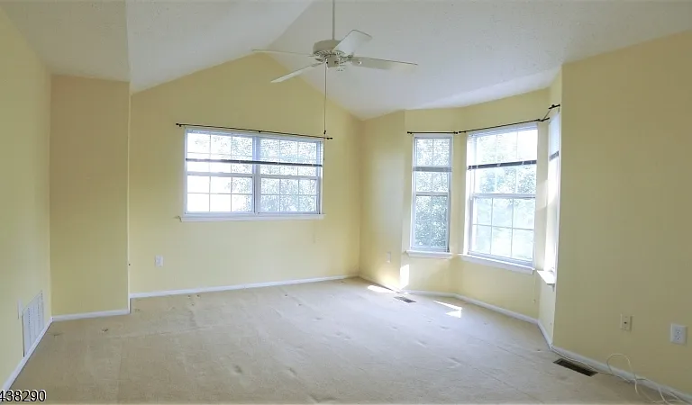 49 Wildflower Ln — Photo 13