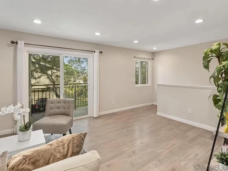 7866 Camino Huerta — Photo 8