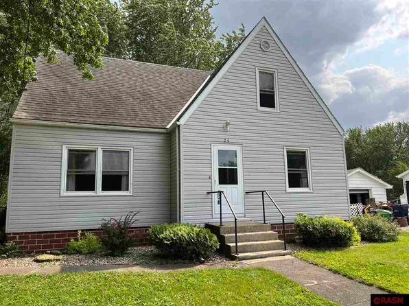 24 Lake Ave W, Minnesota Lake, MN 56068
