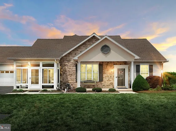 163 S Alpine Dr, York, PA 17408