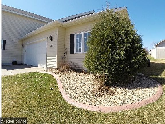 3rd image of 1021 Strawberry Ct