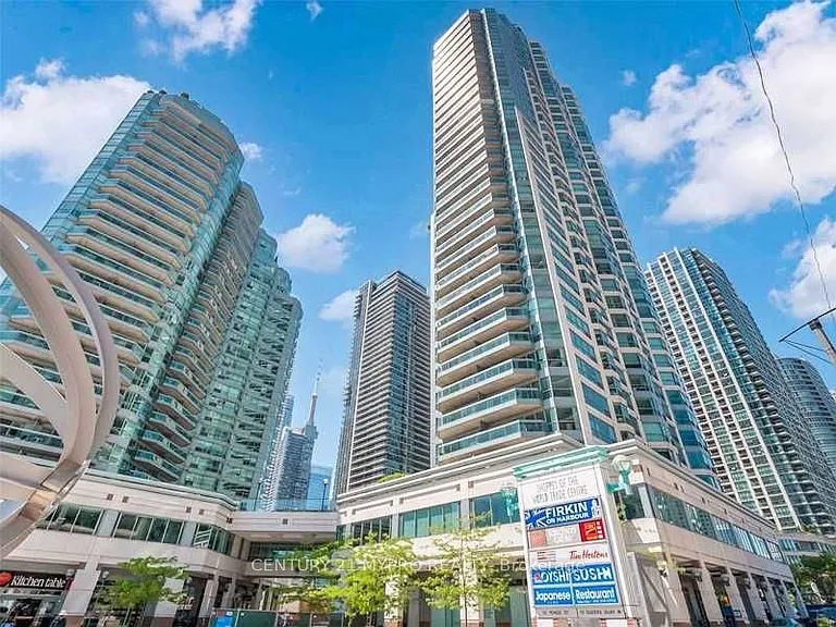 10 Yonge St #605 — Photo 1