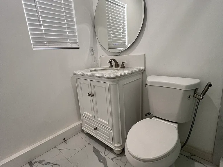 527 N Soldano Ave #527 — Photo 31