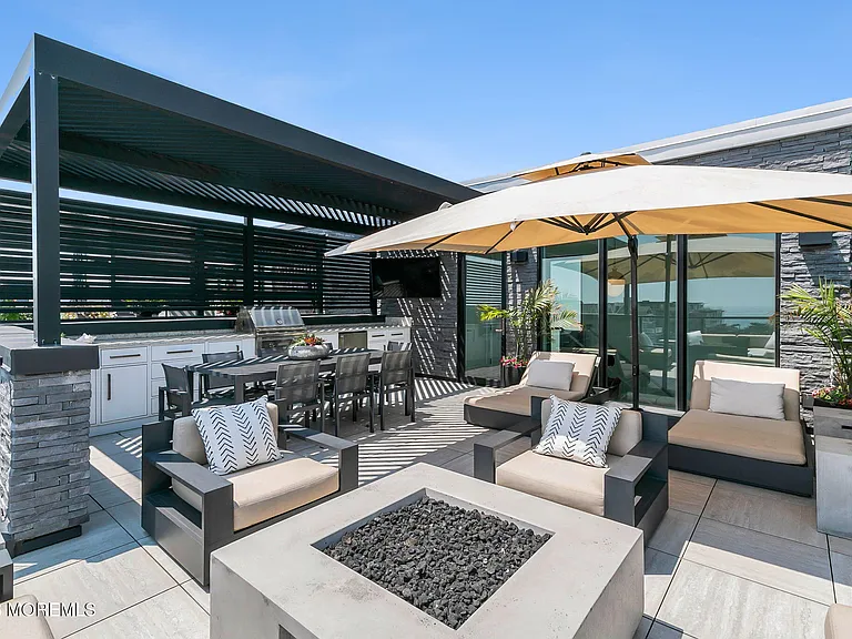 200 Ocean Ave N #5 — Photo 46
