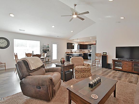 5th image of 2438 Eppie Cove Ln