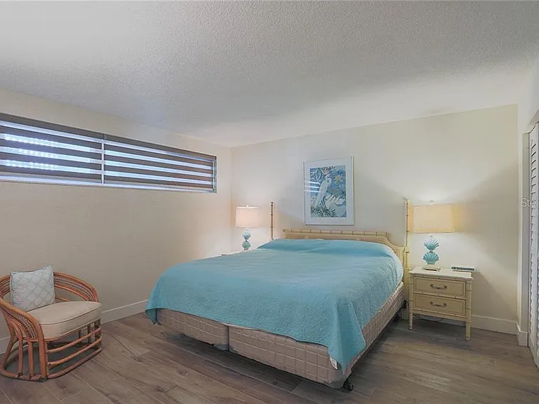500 S Washington Dr #16A — Photo 11
