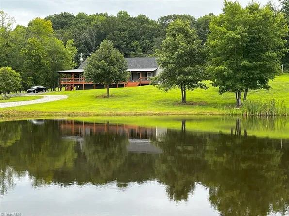 7797 Jackson Creek Rd, Denton, NC 27239