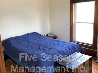 10 Pearl St #B, Burlington, VT 05401