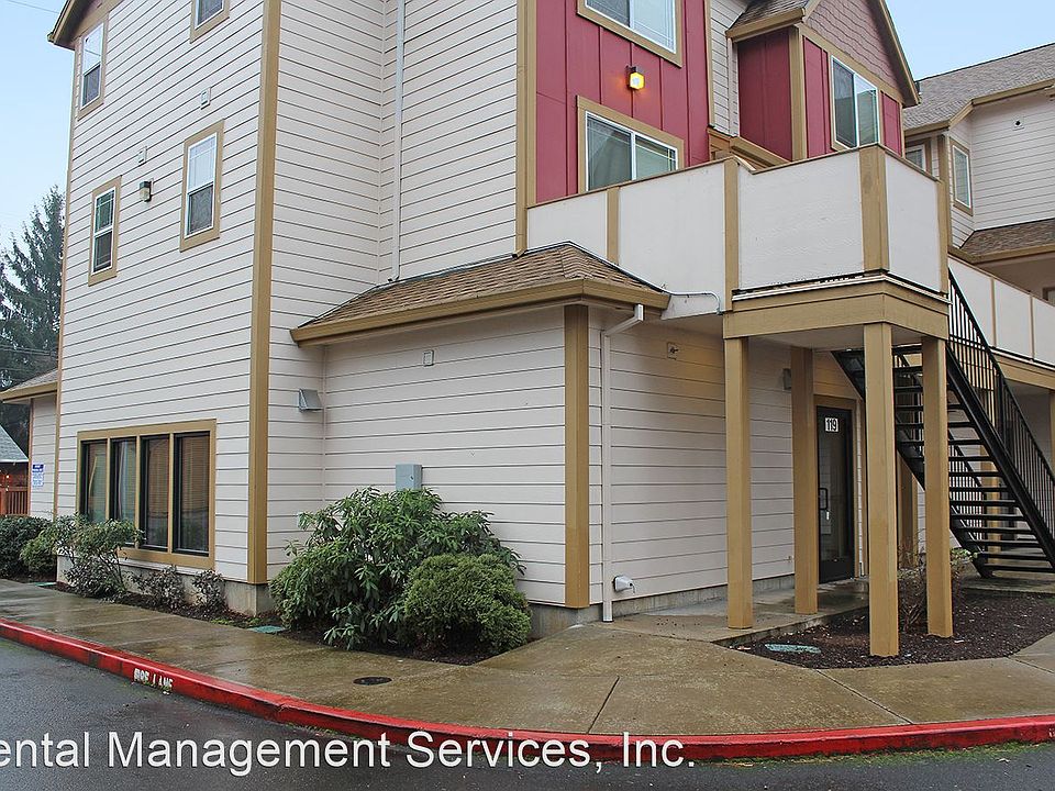 1st image of 123 NE 172nd Ave #6553425