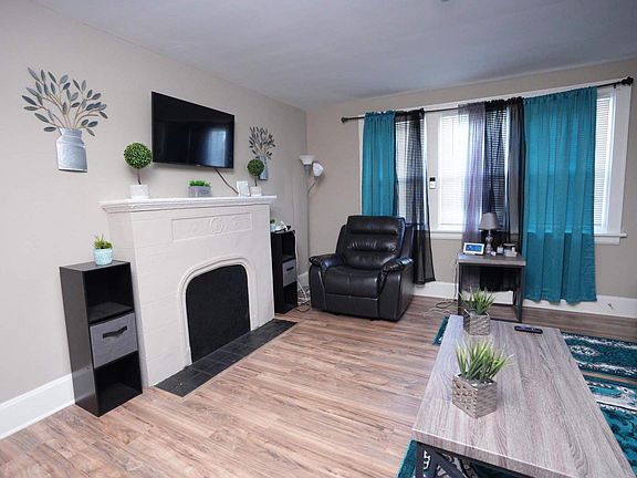 2nd image of 1535 Yarmouth Ave #1