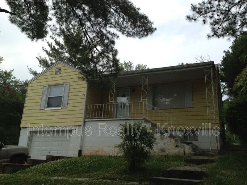 1st image of 323 Chickamauga Ave