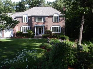 8 Newman Hill Dr, Andover, MA 01810