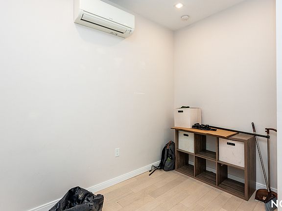 3rd image of 978 Kent Ave #2D