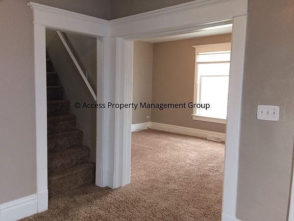 4th image of 218 Gunnison Ave SW