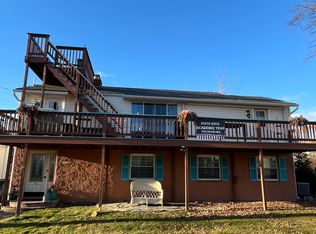 50 Oak Ave, Narragansett, RI 02882