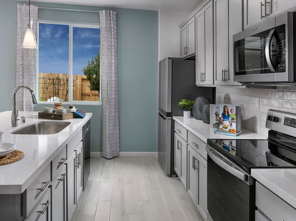 52 Daytona Ct, Sacramento, CA 95835