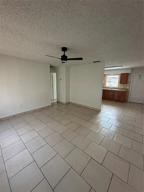 2 bed, 1.0 bath, 910 sqft, $1,500 — Photo 2